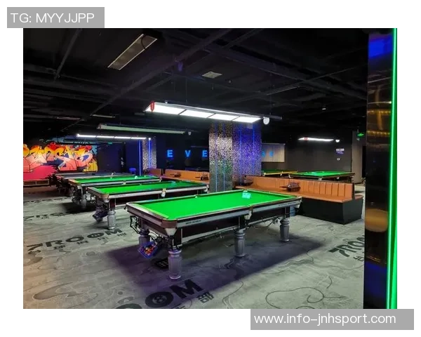 足球玩具桌球带你体验激情对抗乐趣无穷的家庭娱乐新选择